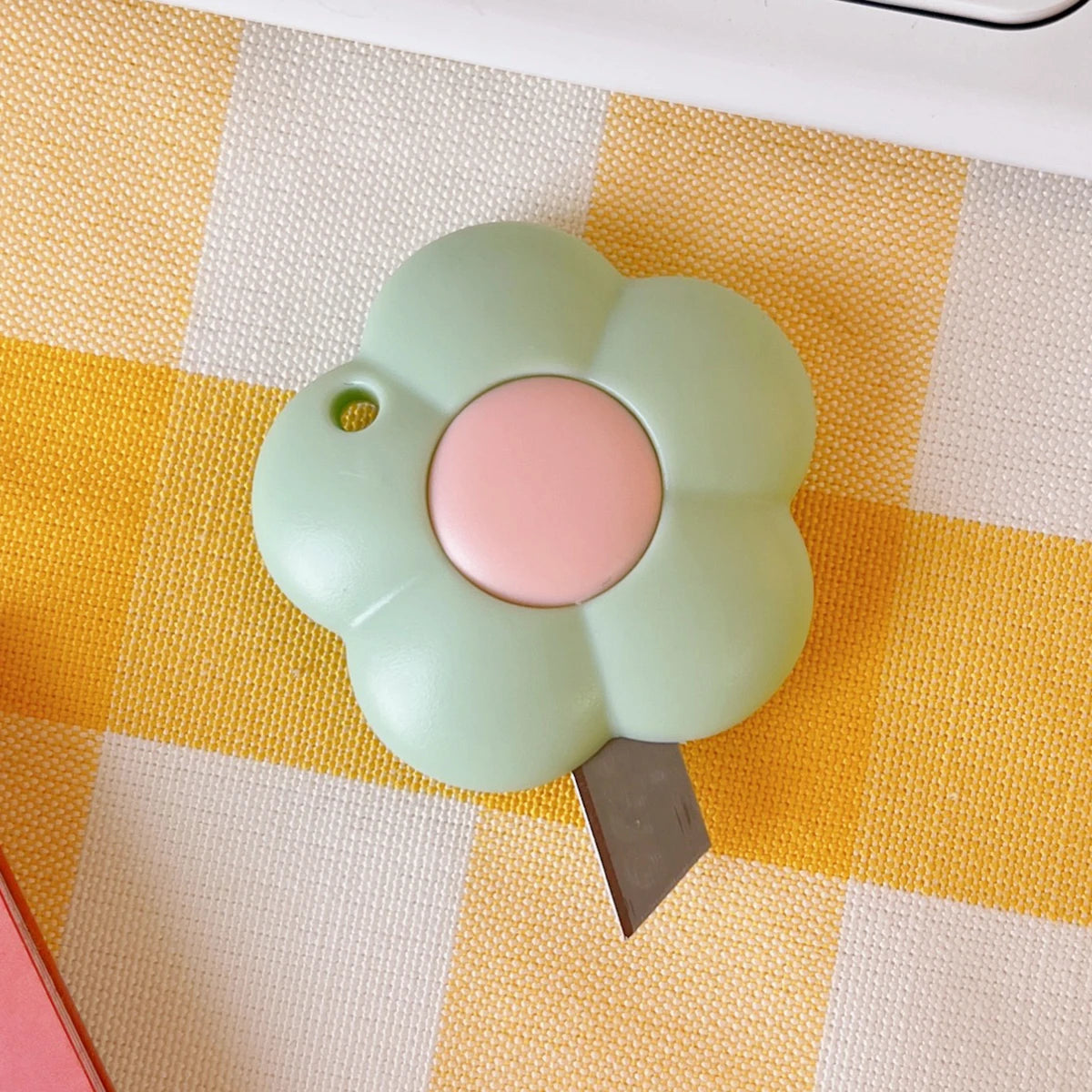 Mini Bloom Buddy Paper Cutters