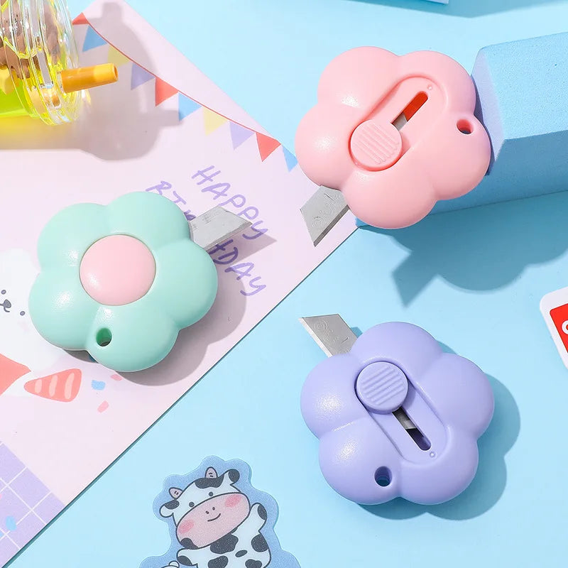 Mini Bloom Buddy Paper Cutters
