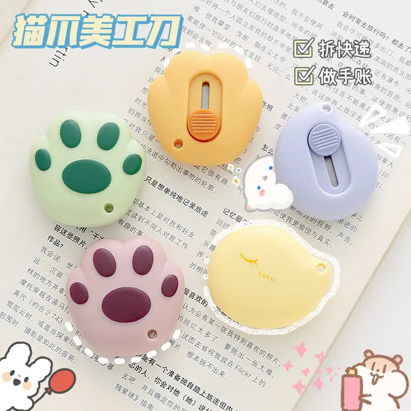 Tiny Cat Paw Retractable Paper Cutter