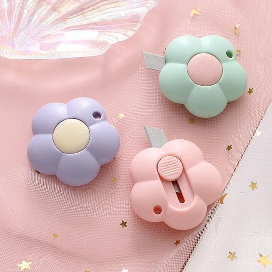 Mini Bloom Buddy Paper Cutters